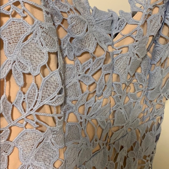 Mainstrip lace romper - Picture 2 of 4